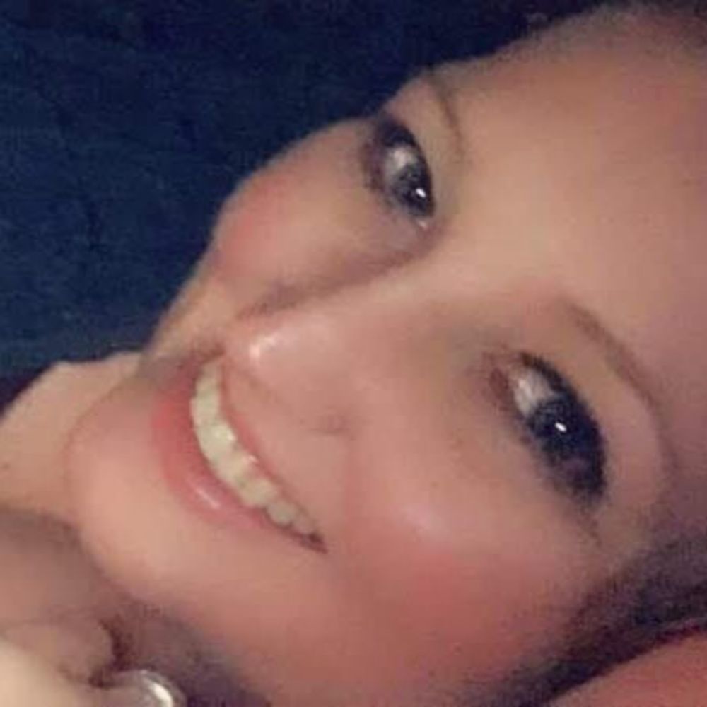 Meet your Posher, Carla